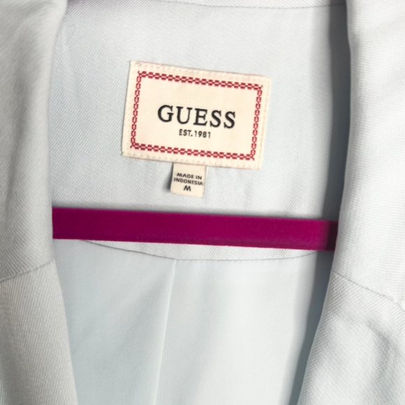 Guess Women's Blazer - Elegance Meets Versatility - Picture 5 of 5